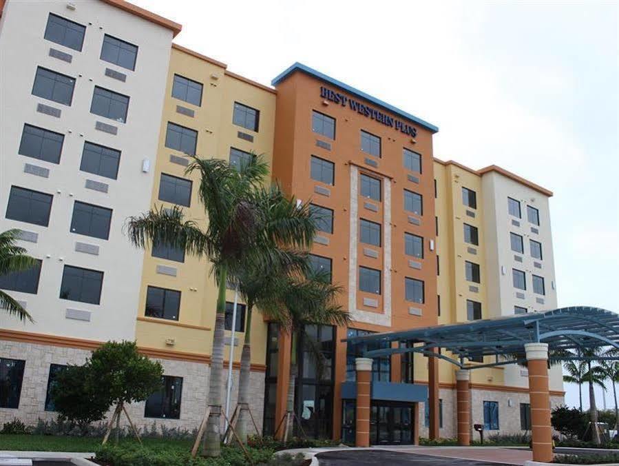 Best Western Plus Miami Executive Airport Hotel And Suites Country Walk Kültér fotó