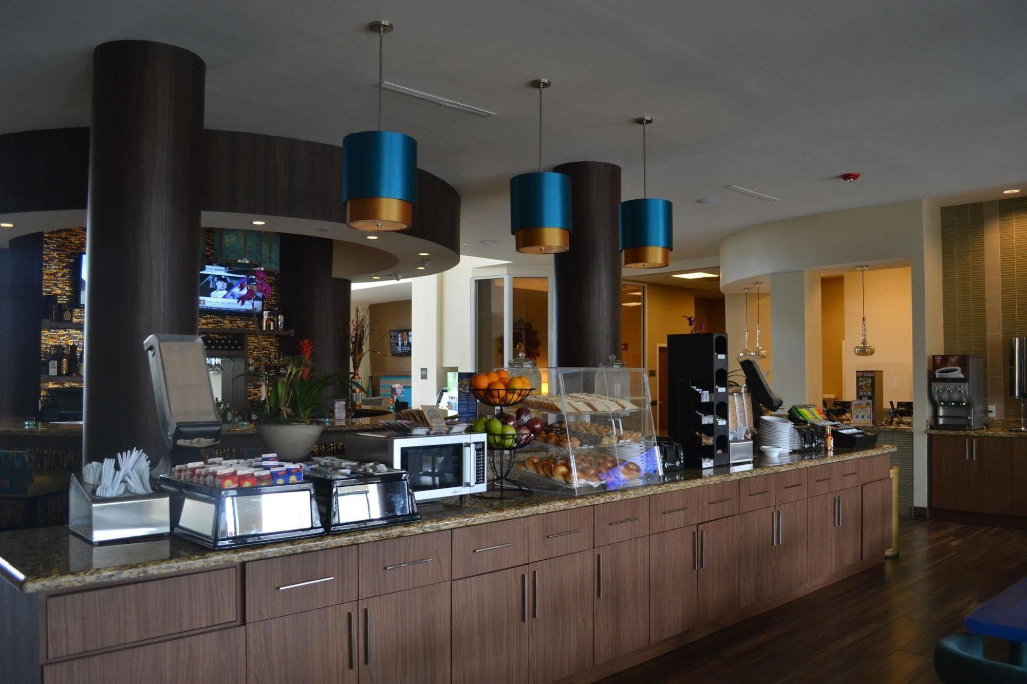 Best Western Plus Miami Executive Airport Hotel And Suites Country Walk Kültér fotó